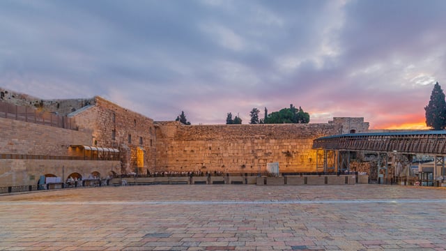 Sunrise Prayer Opens Doors – Breslov Basics 17